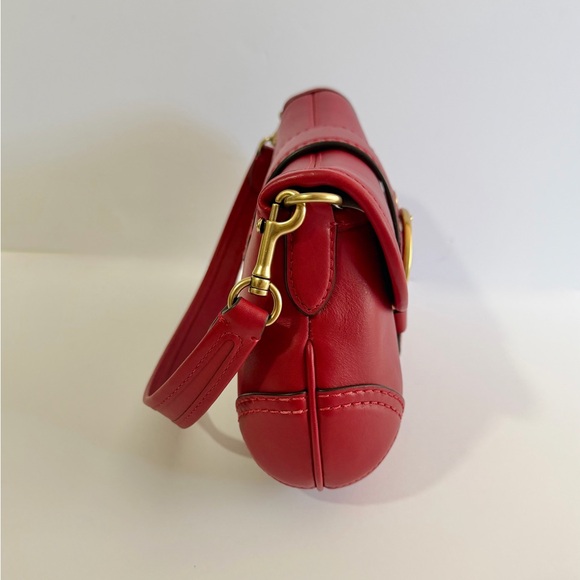 Coach - Soho Flap Bag In Regenerative
Leather - Picture 6 of 16